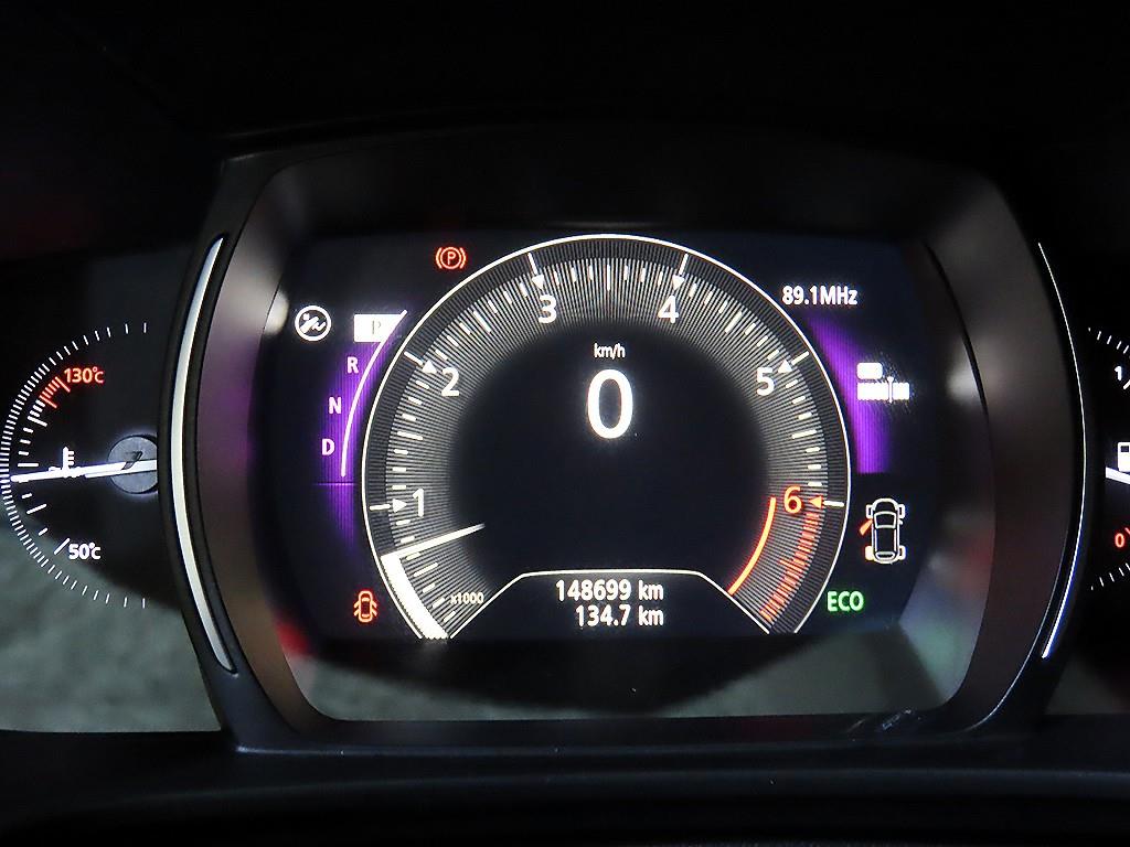 SAMSUNG QM6 - Vista 9