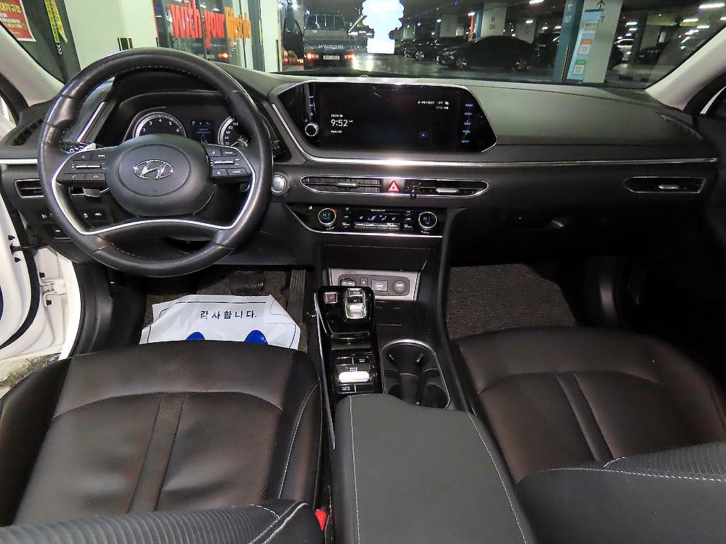 HYUNDAI Sonata - Vista 10