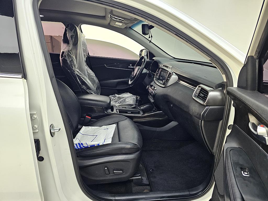 KIA Sorento - Vista 11