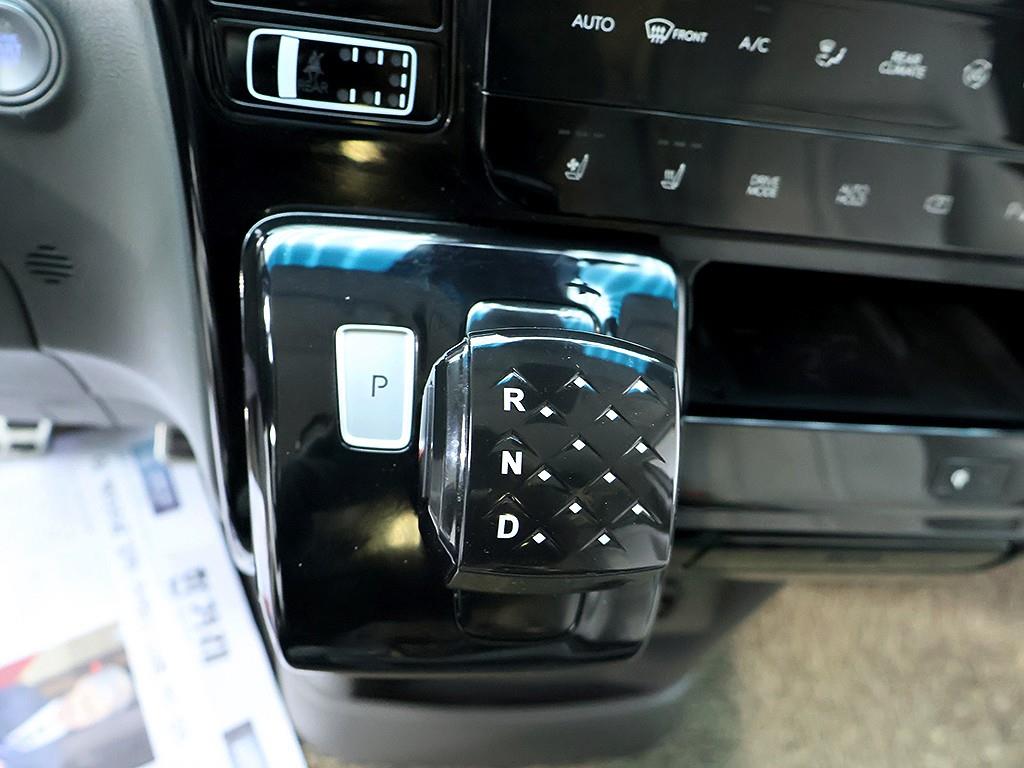 HYUNDAI Staria 2023 Blanco - Importación desde Corea - HF Imports Iquique - Foto 10