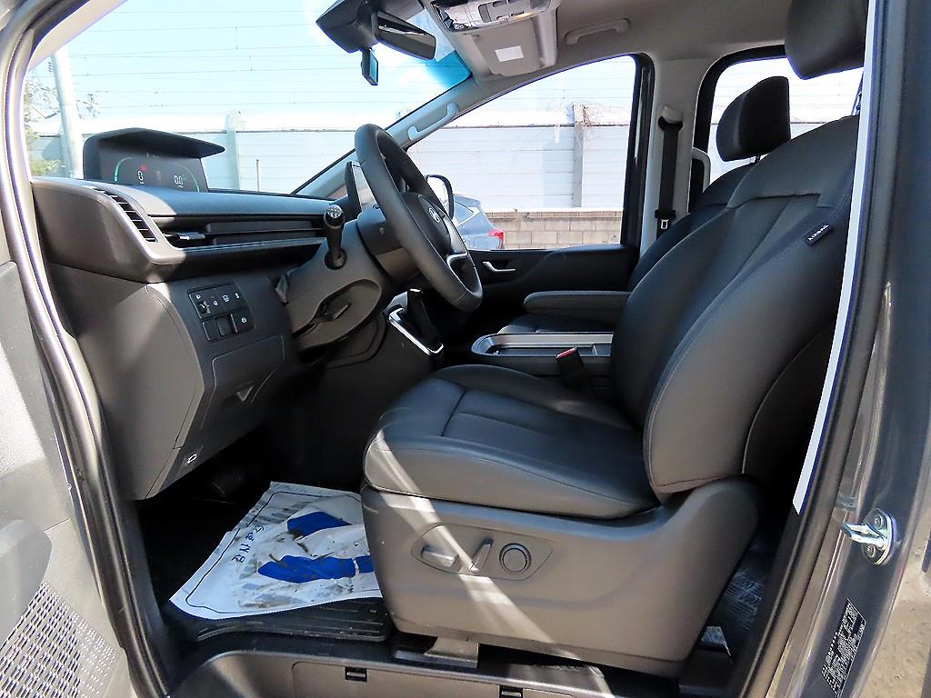 HYUNDAI Staria - Vista 6