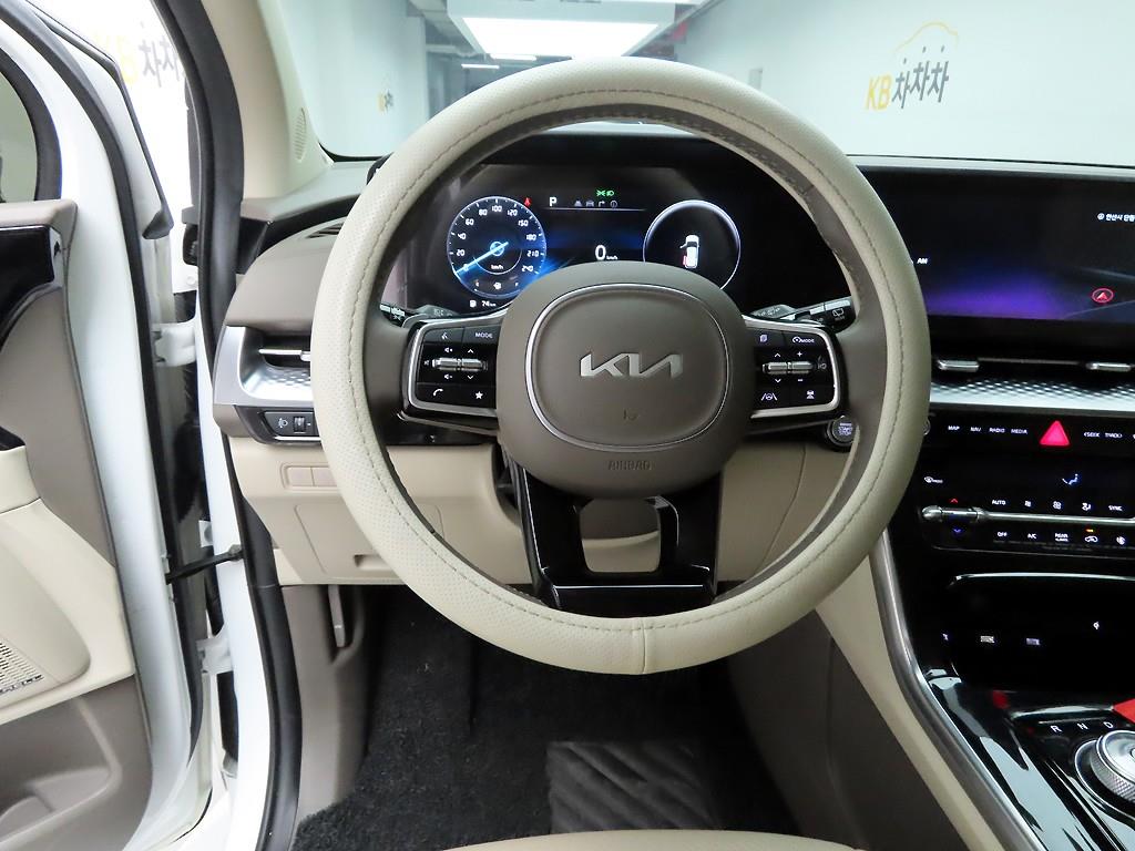 KIA Carnival - Vista 8