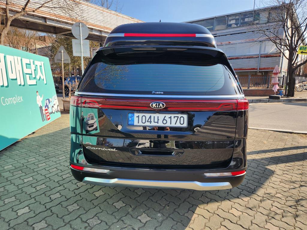 KIA Carnival - Vista 4