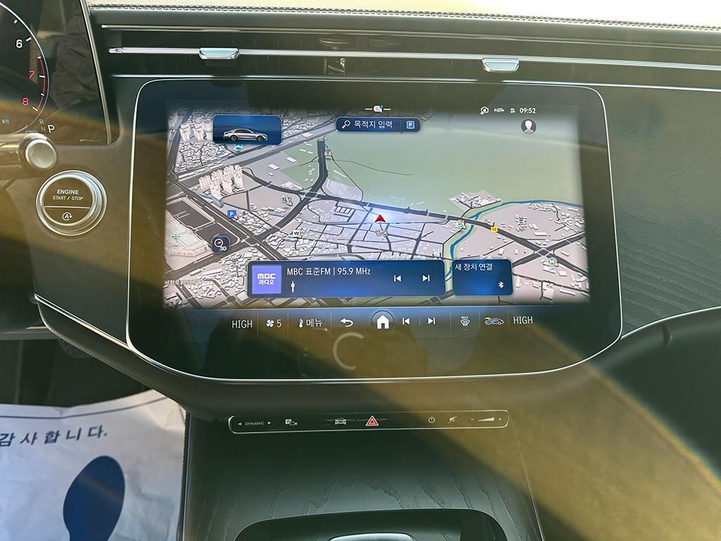 Mercedes Benz E class - Vista 9