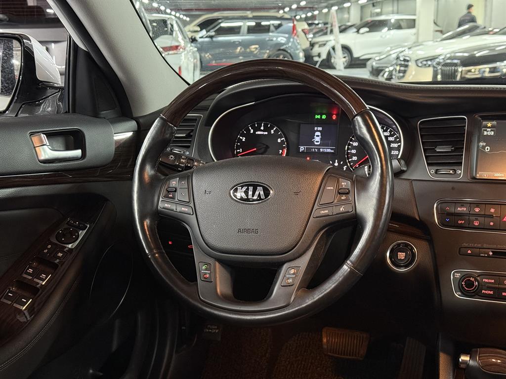 KIA K7 - Vista 9