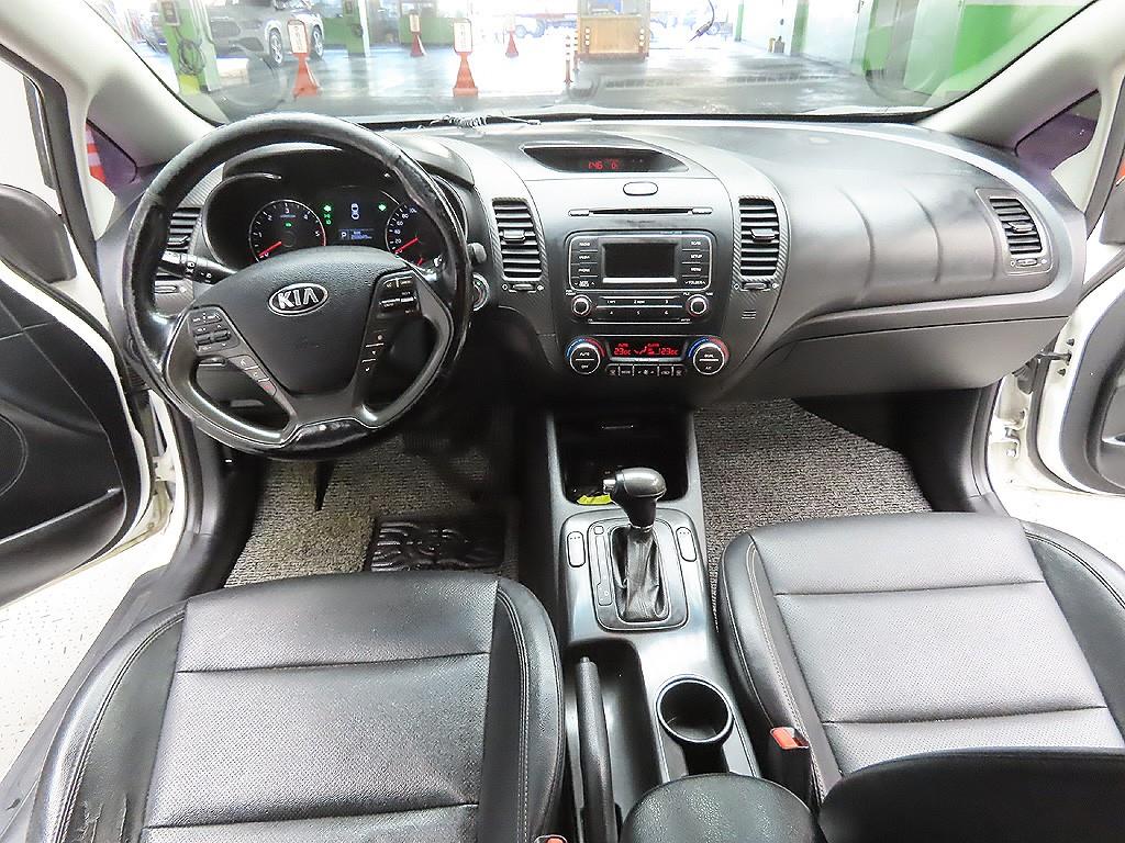 KIA K3 2015 Blanco - Importación desde Corea - HF Imports Iquique - Foto 11