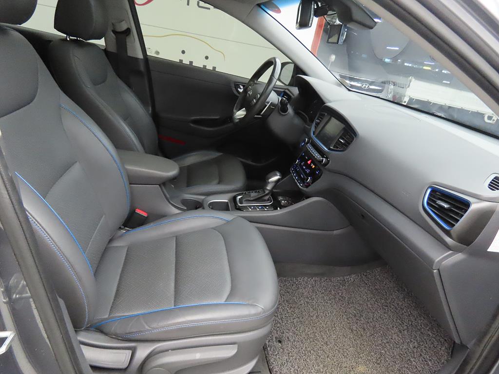 HYUNDAI Ioniq - Vista 8