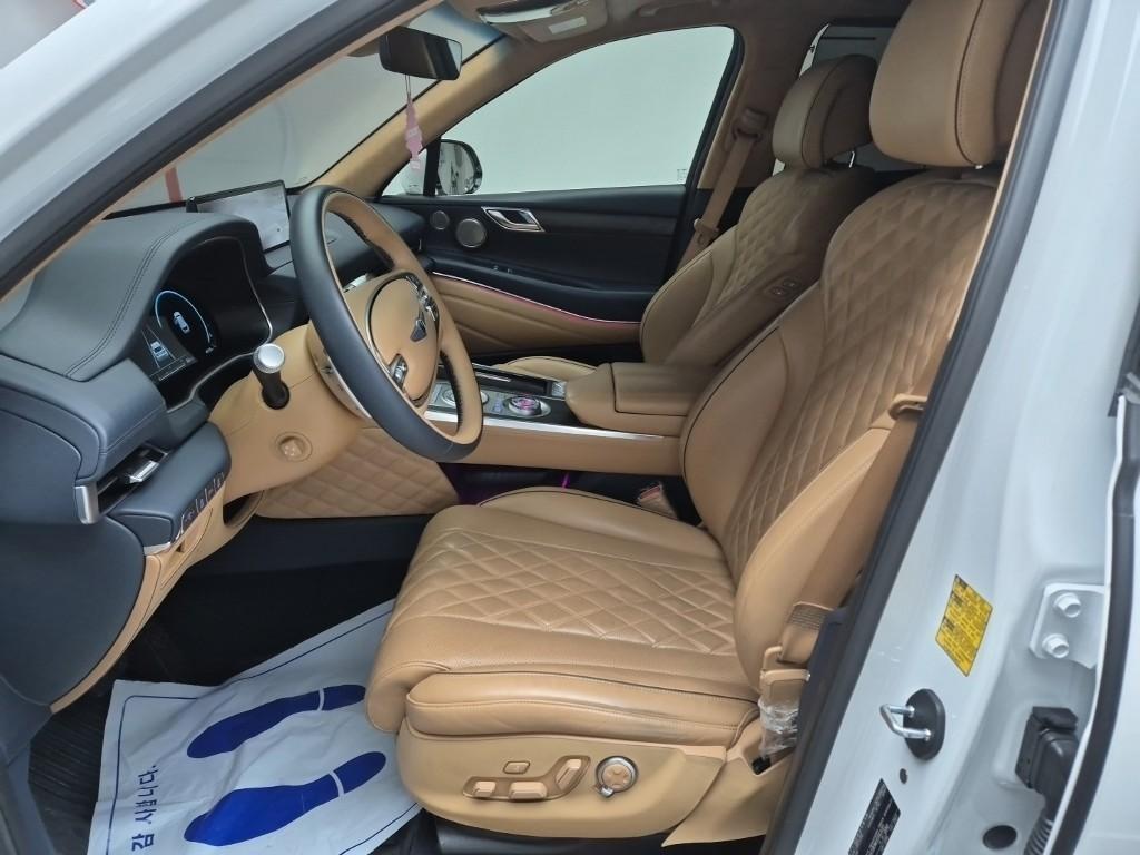 Genesis GV80 - Vista 11