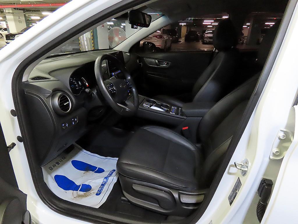 HYUNDAI Kona - Vista 6