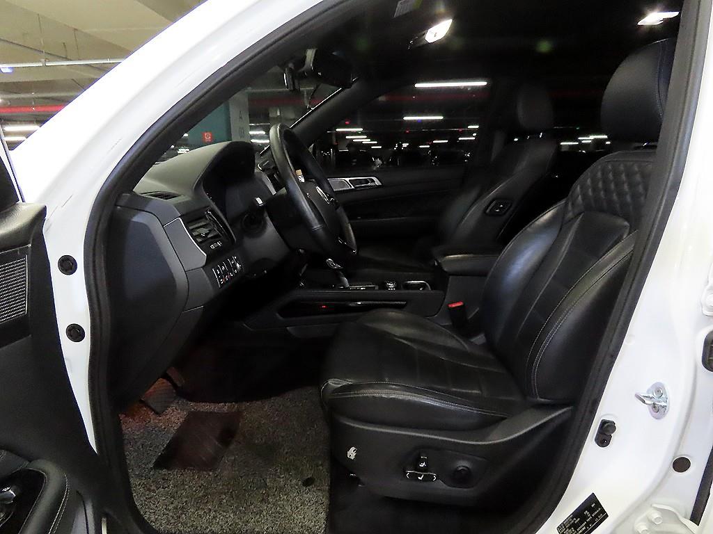 Ssangyong Rexton - Vista 6