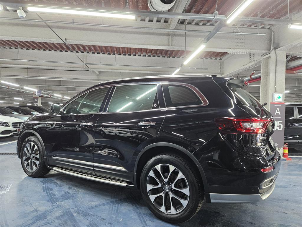 SAMSUNG QM6 - Vista 6