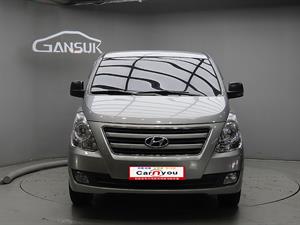 HYUNDAI Starex - Vista 2