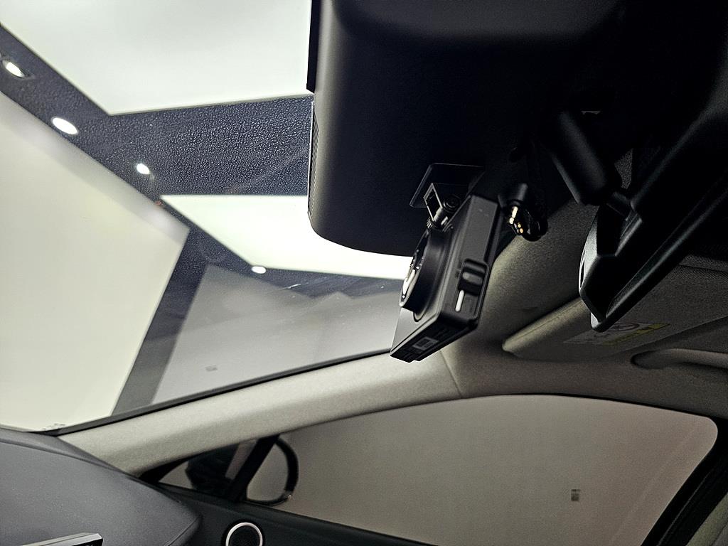 HYUNDAI Sonata - Vista 12