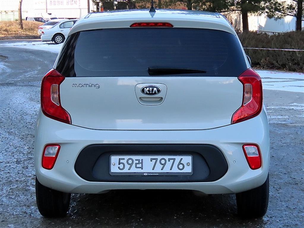 KIA Morning - Vista 4