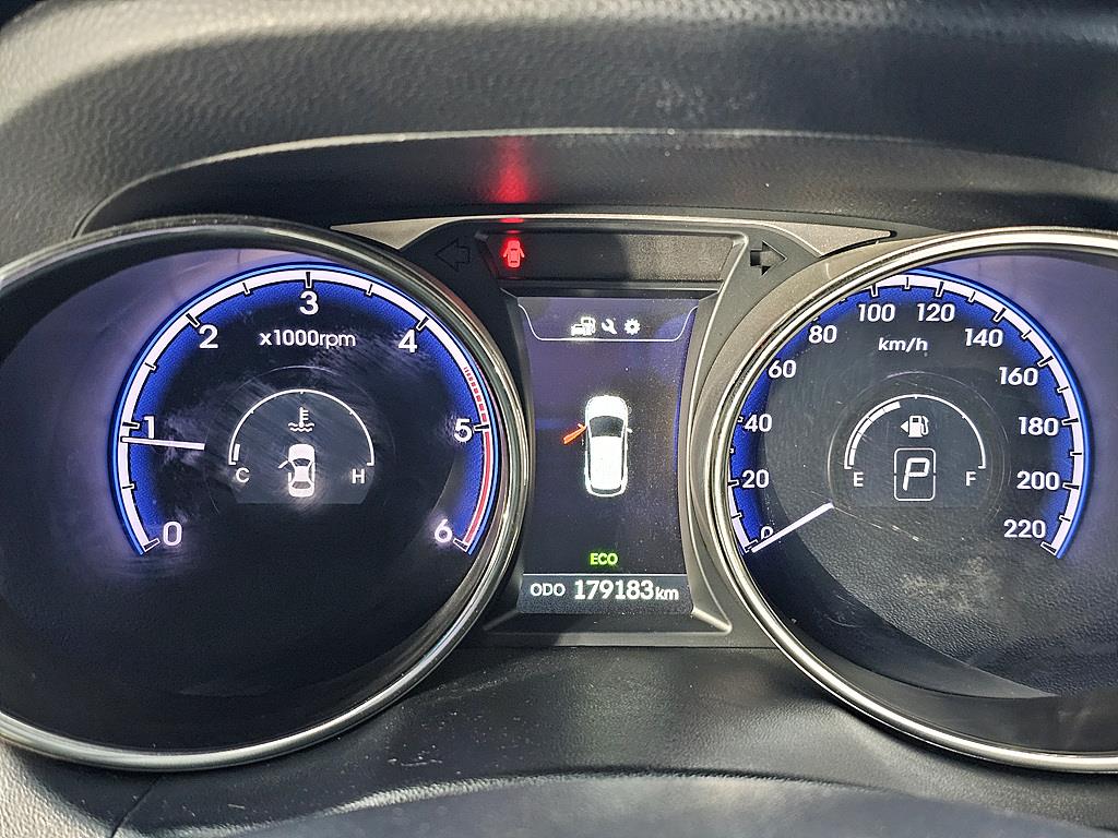 HYUNDAI Tucson - Vista 7