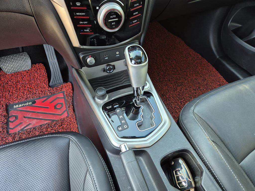 Ssangyong Tivoli - Vista 10