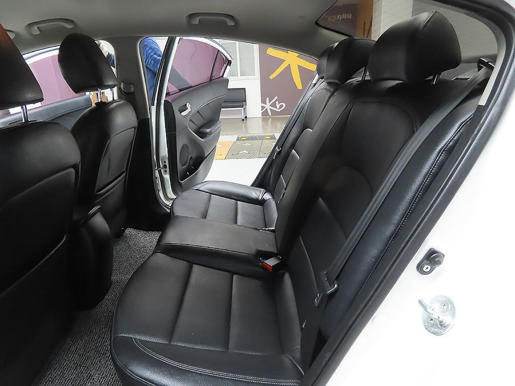 KIA K3 2015 Blanco - Importación desde Corea - HF Imports Iquique - Foto 10