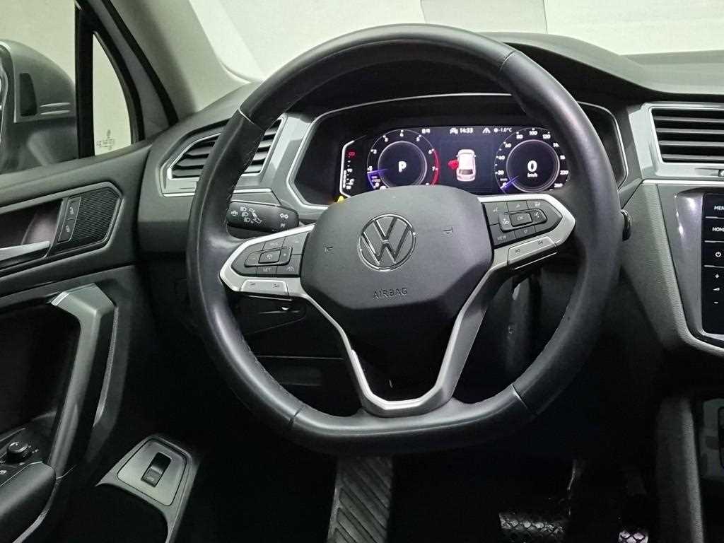 Volkswagen Tiguan - Vista 9