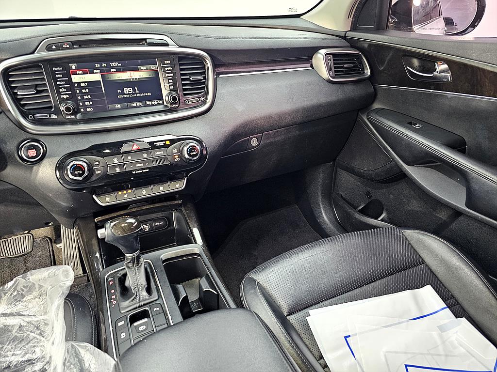 KIA Sorento - Vista 10