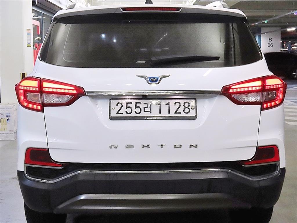 Ssangyong Rexton - Vista 5