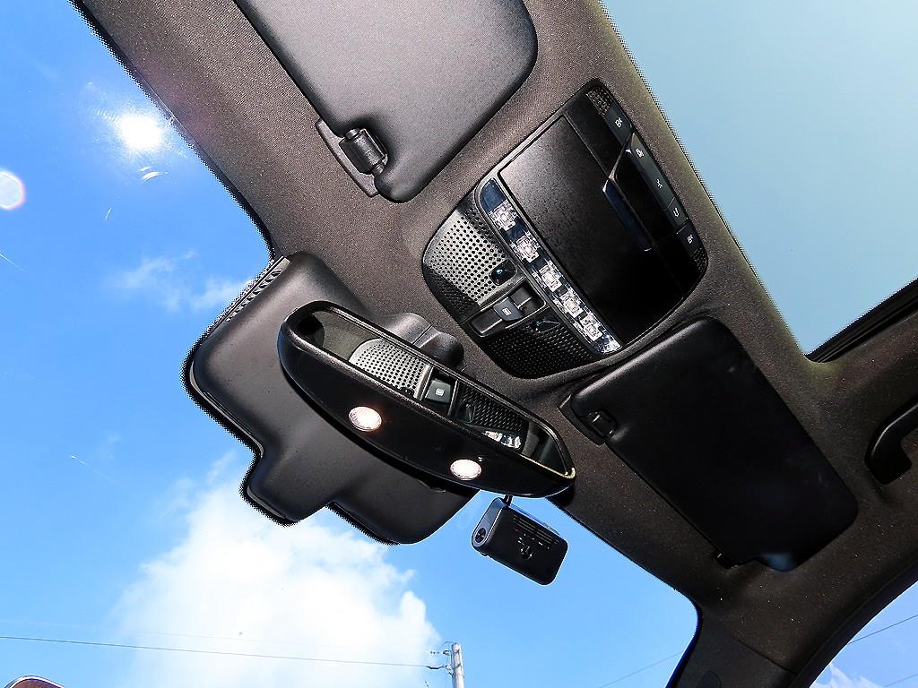 Mercedes Benz GLC Class 2017 Gris - Importación desde Corea - HF Imports Iquique - Foto 14