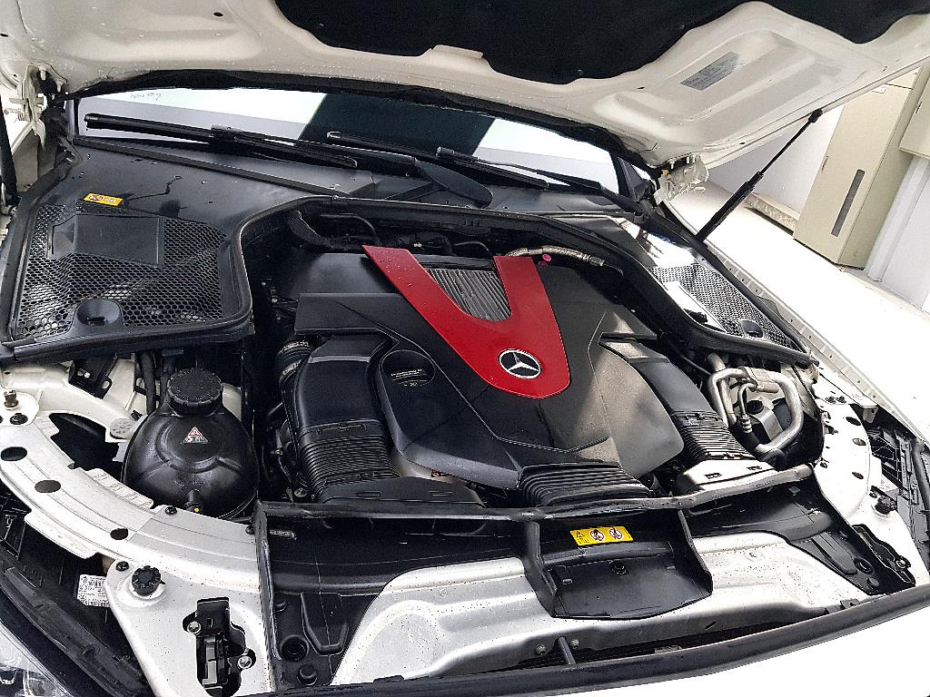 Mercedes Benz C Class - Vista 6