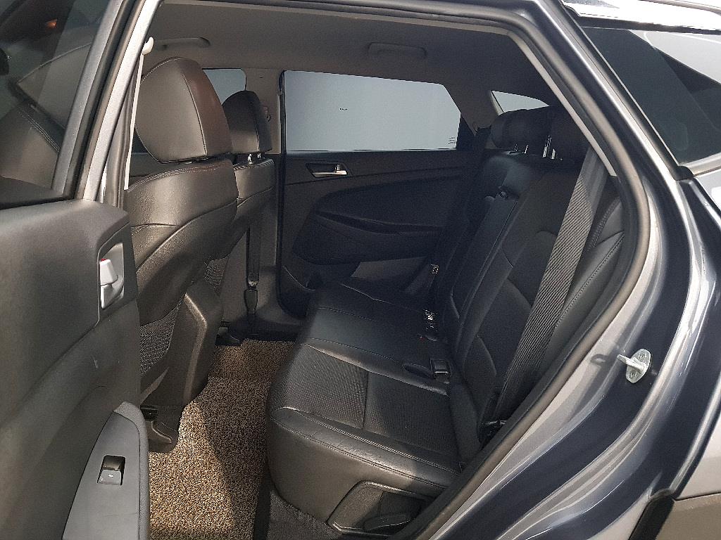 HYUNDAI Tucson - Vista 9