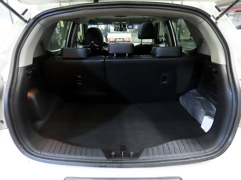 Ssangyong Tivoli 2016 Blanco - Importación desde Corea - HF Imports Iquique - Foto 17