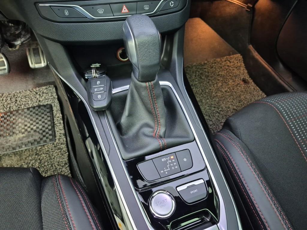 Peugeot 308 - Vista 8