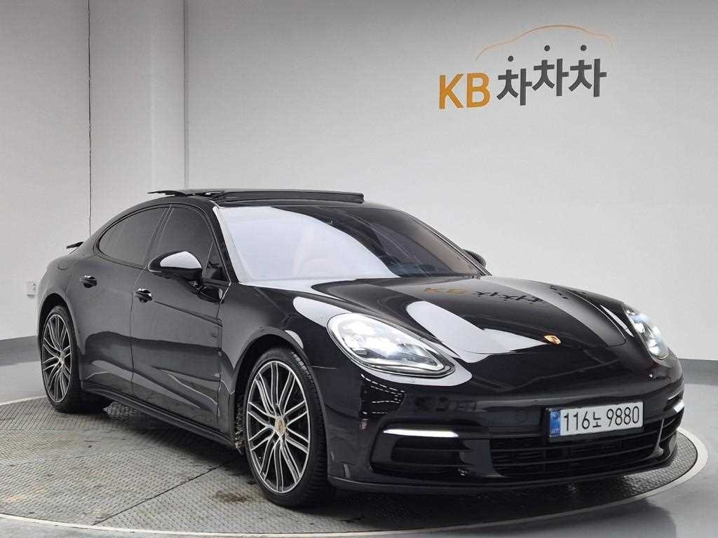Porsche Panamera - Vista 4