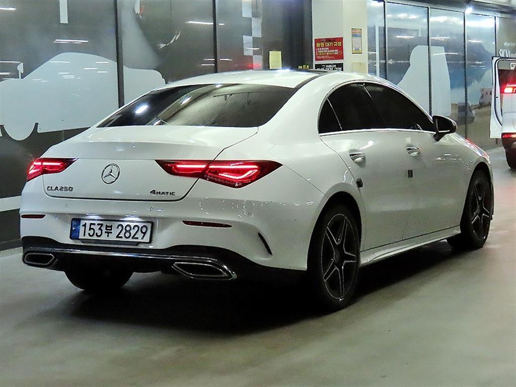 Mercedes Benz CLA Class - Vista 4
