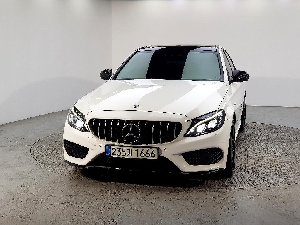 Mercedes Benz C Class - Vista 2