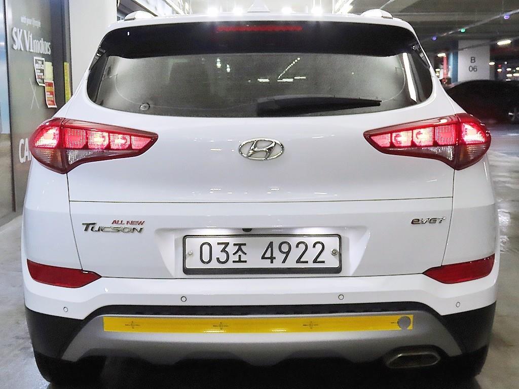 HYUNDAI Tucson - Vista 5