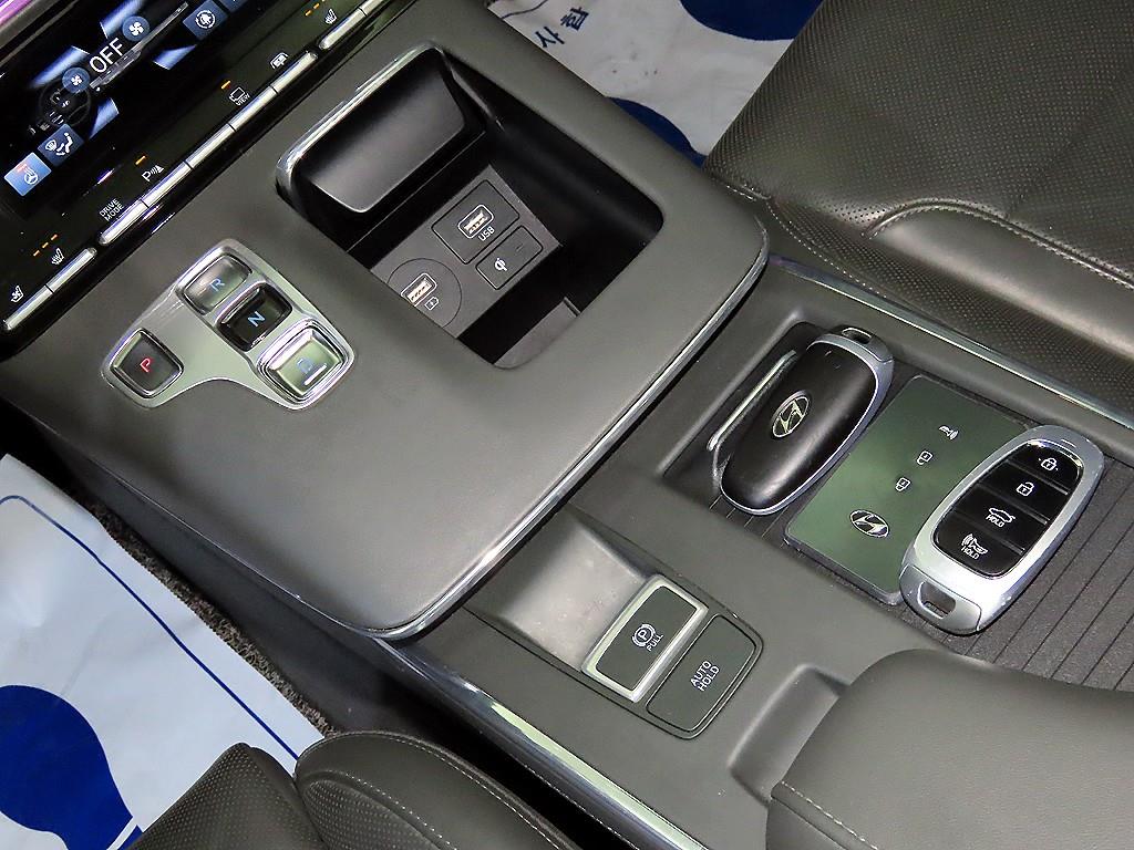 HYUNDAI Grandeur 2021 the color of pearl - Importación desde Corea - HF Imports Iquique - Foto 14