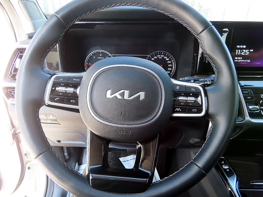 KIA Sorento - Vista 8