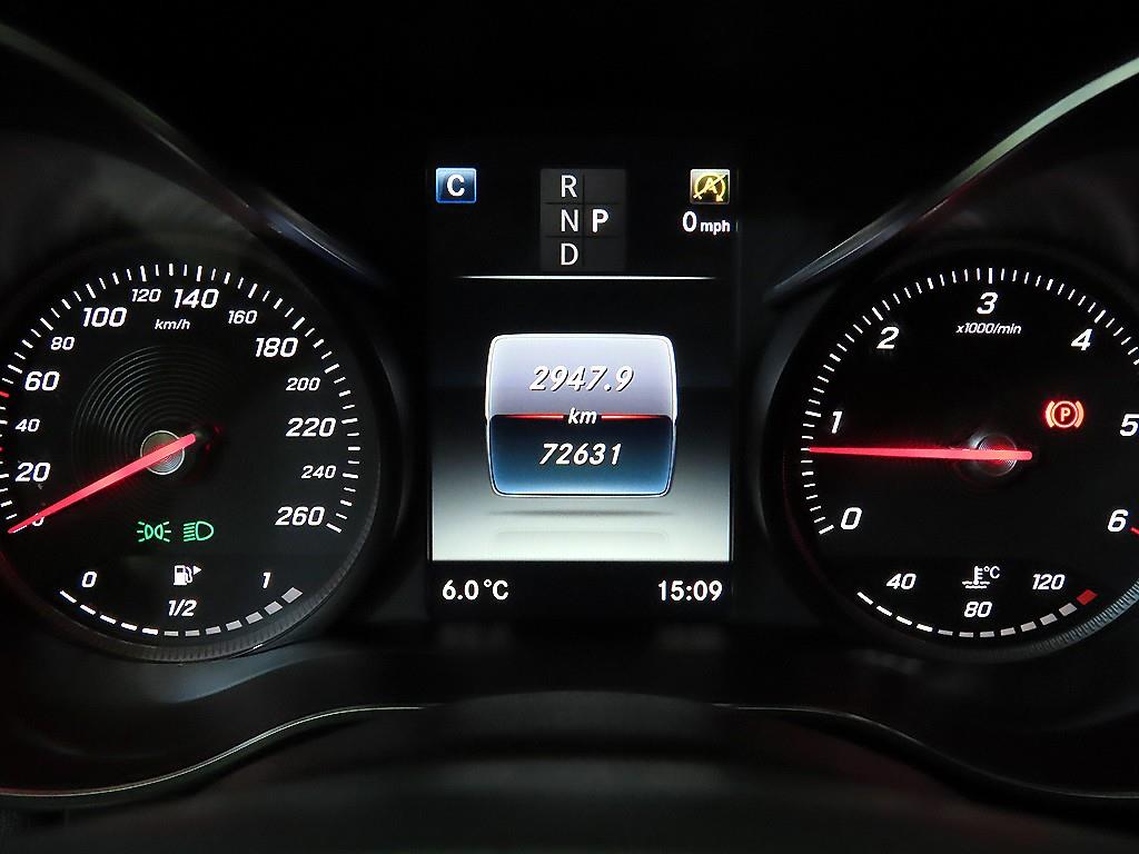 Mercedes Benz C Class - Vista 9