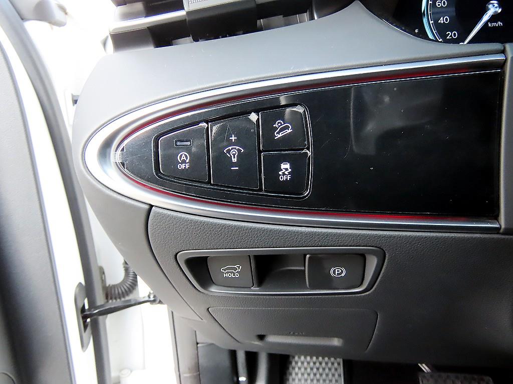 Genesis GV70 - Vista 12