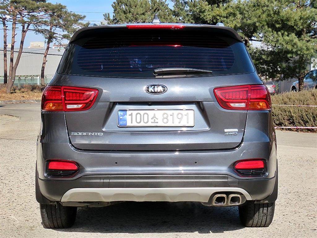 KIA Sorento - Vista 4