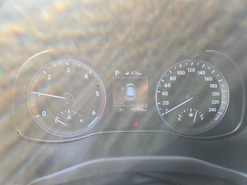 HYUNDAI Kona - Vista 6