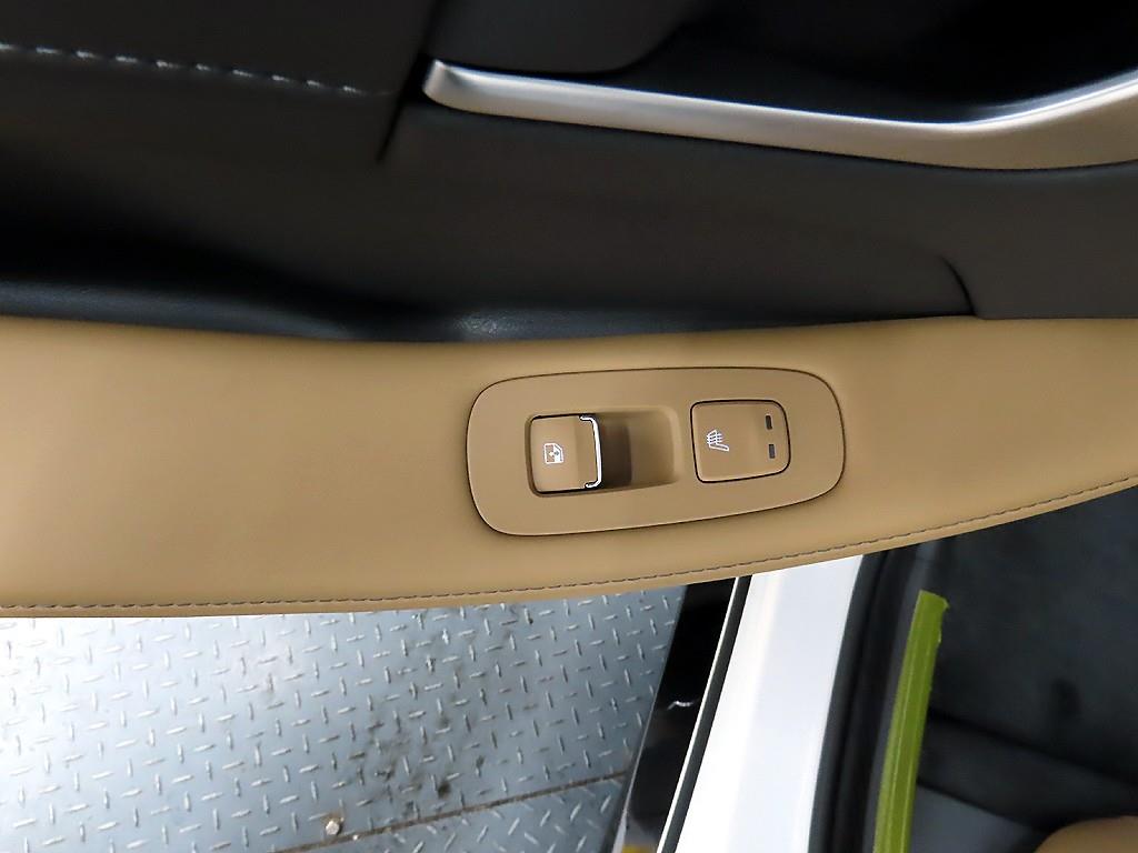 HYUNDAI Sonata - Vista 12