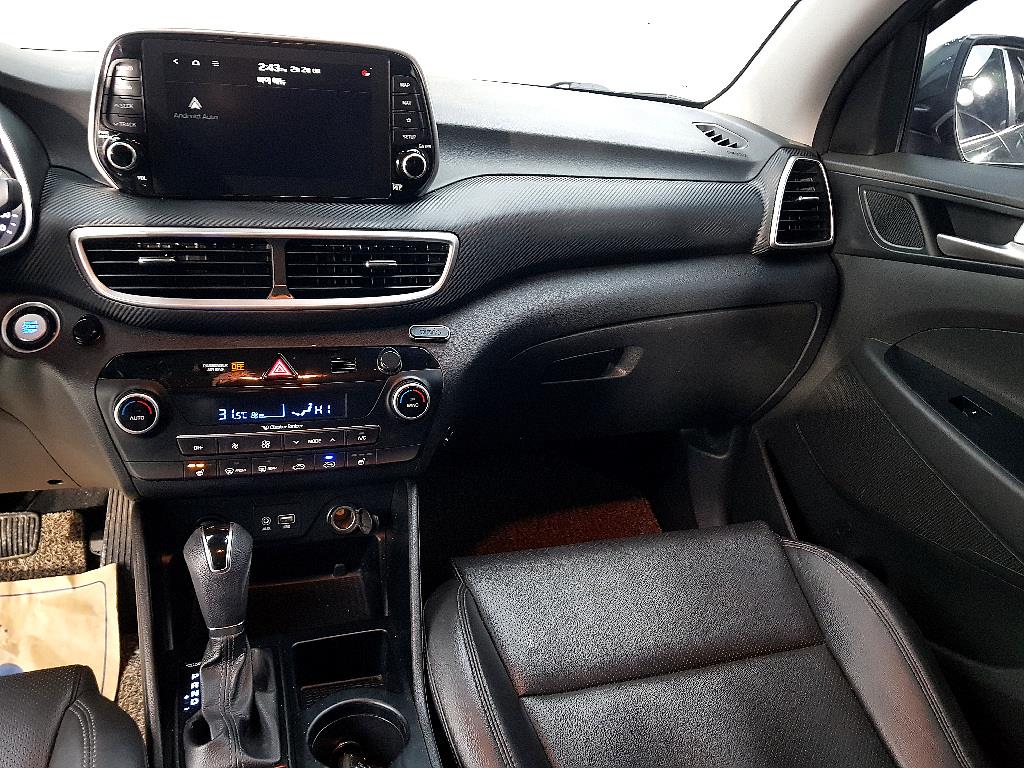 HYUNDAI Tucson - Vista 10