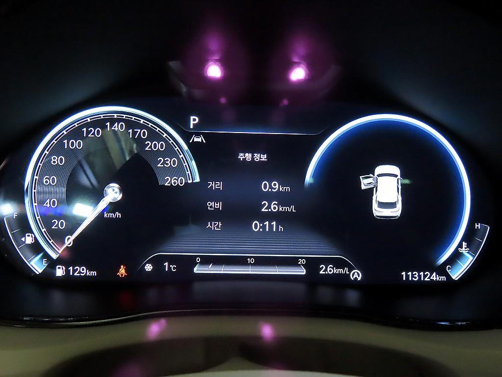 Genesis GV70 - Vista 9