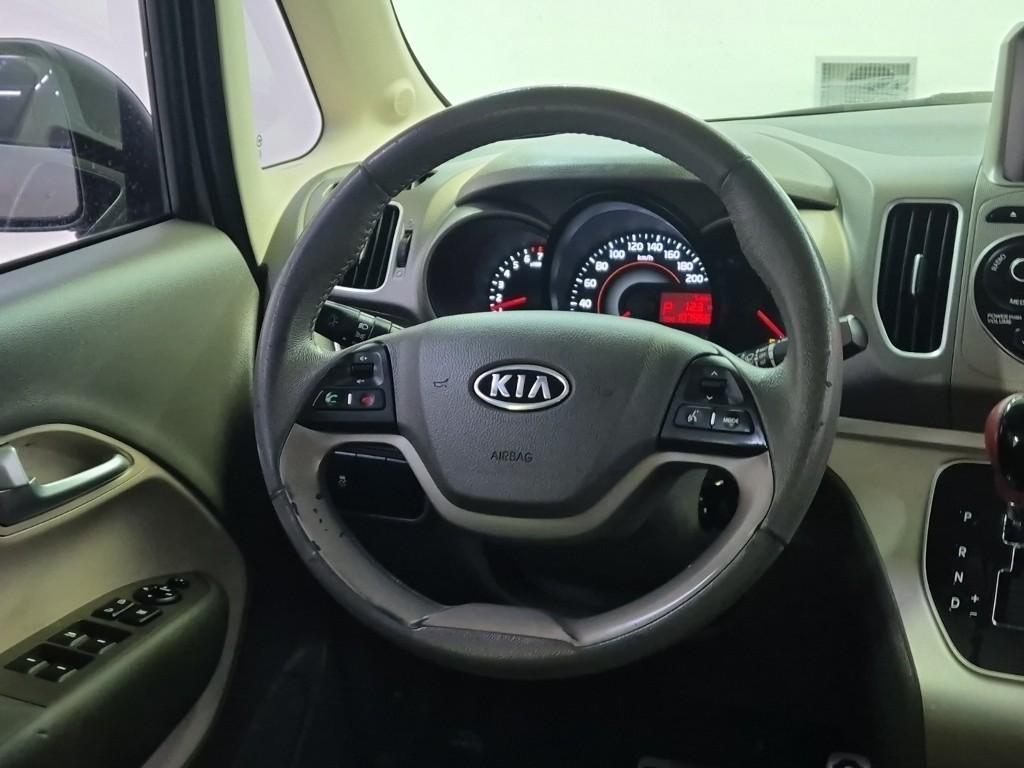 KIA Ray - Vista 9