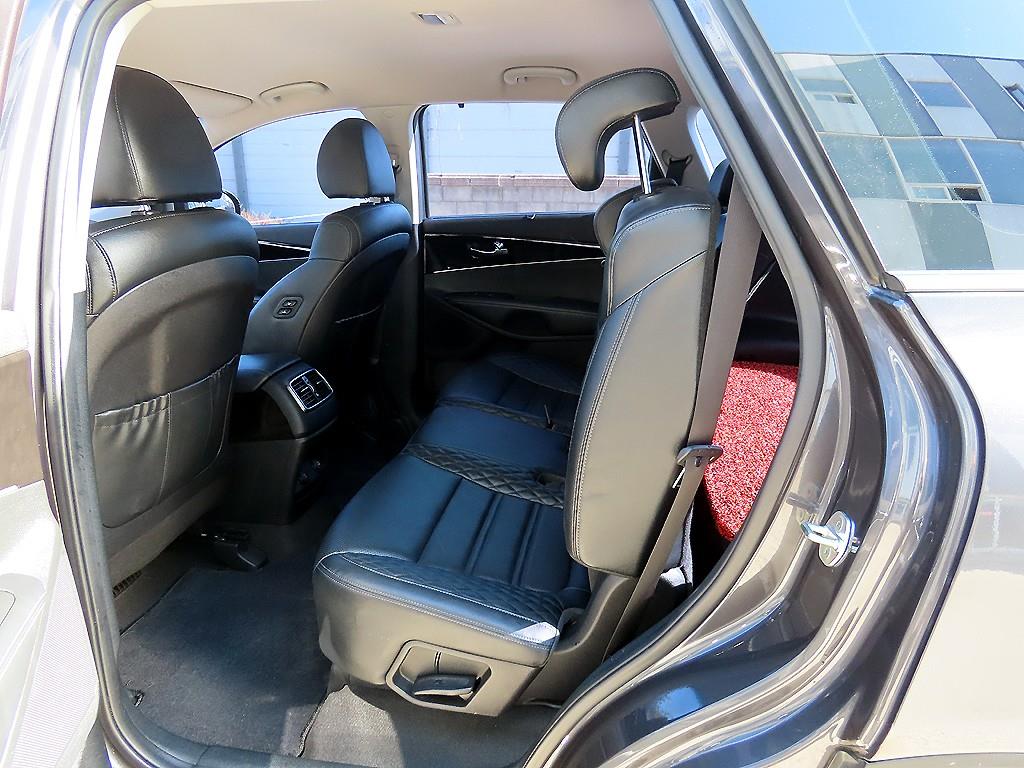 KIA Sorento - Vista 6