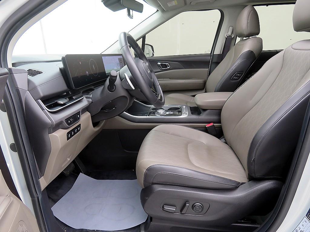 KIA Carnival - Vista 7