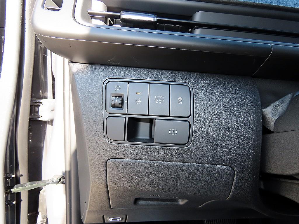 HYUNDAI Staria 2025 Gris - Importación desde Corea - HF Imports Iquique - Foto 13