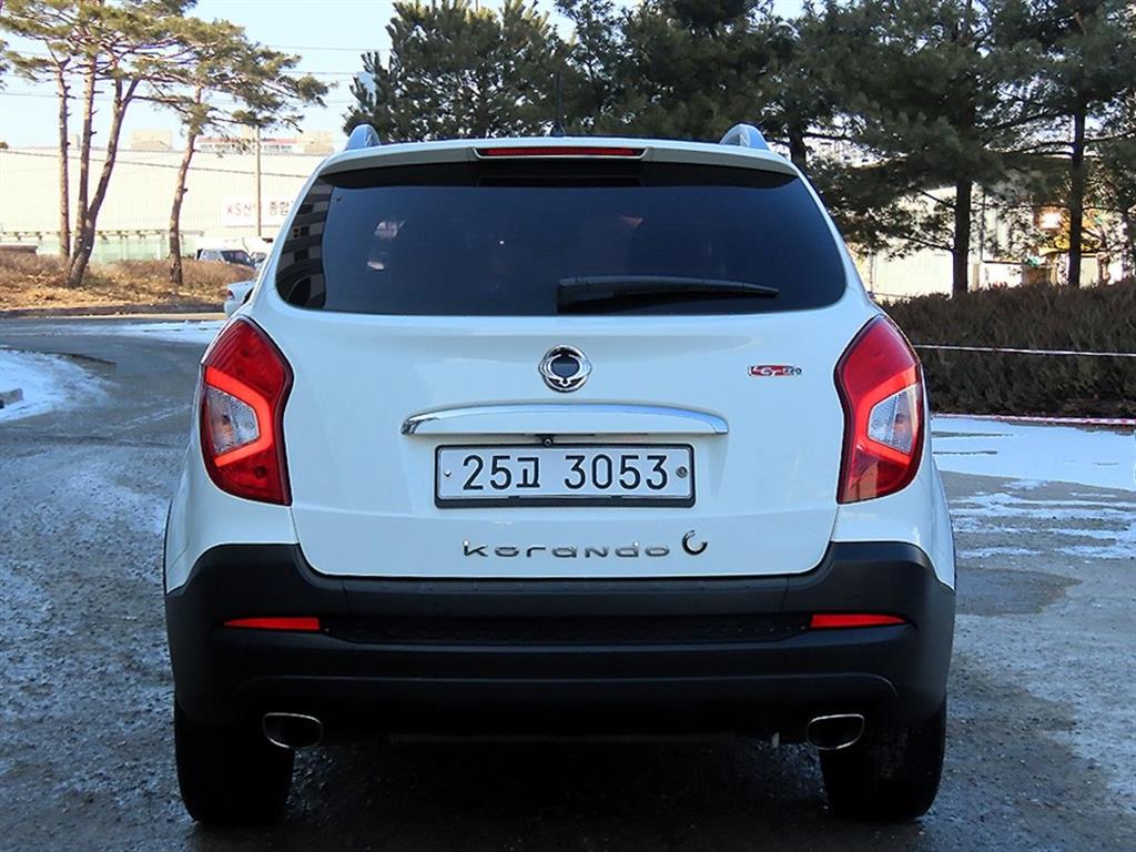 Ssangyong Korando - Vista 4