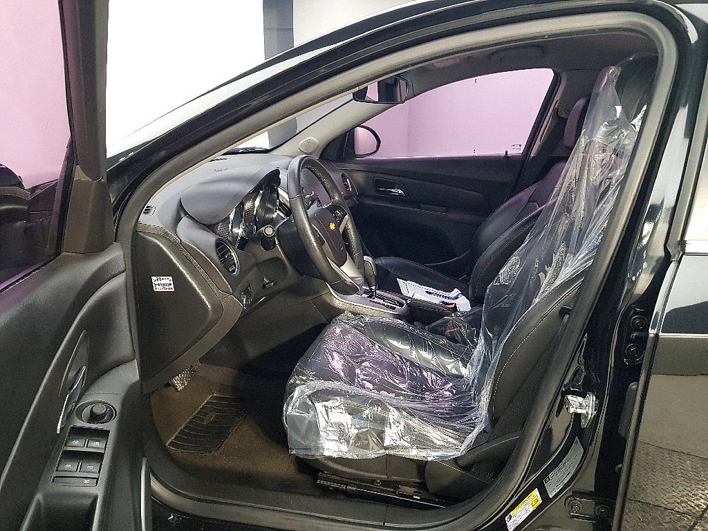 Chevrolet Cruise - Vista 8