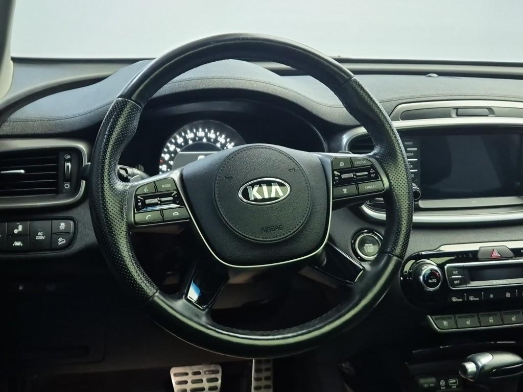 KIA Sorento - Vista 9