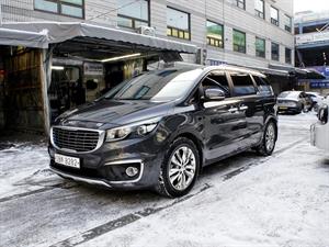 KIA Carnival - Vista 4